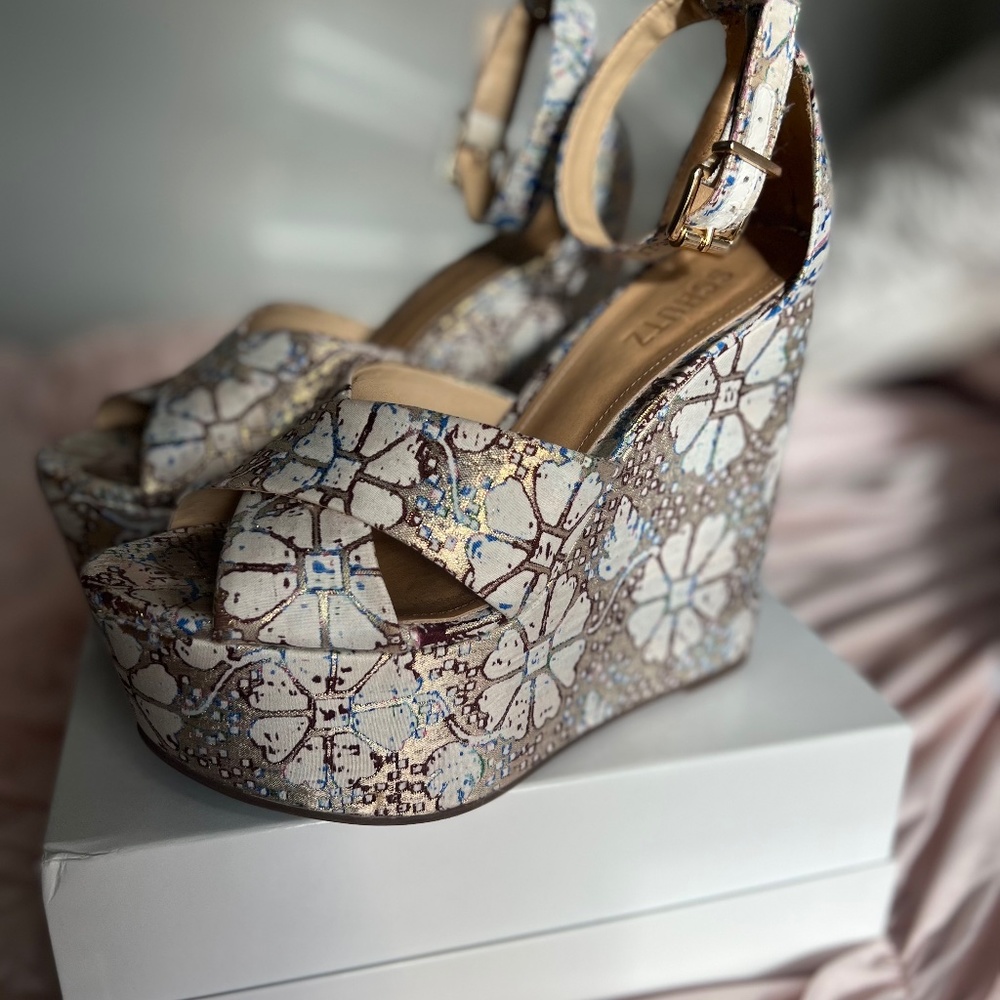 Schutz women wedges size 9